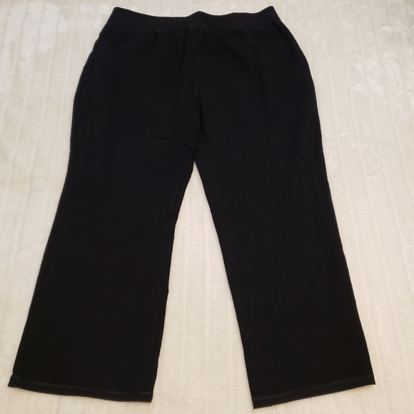 ActiveZone Essentials Wide Leg Athletic Pants - Picture 15 of 16